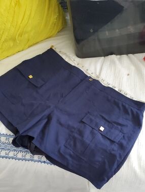 Liz Claiborne Navy Utility Pocket Bermudas